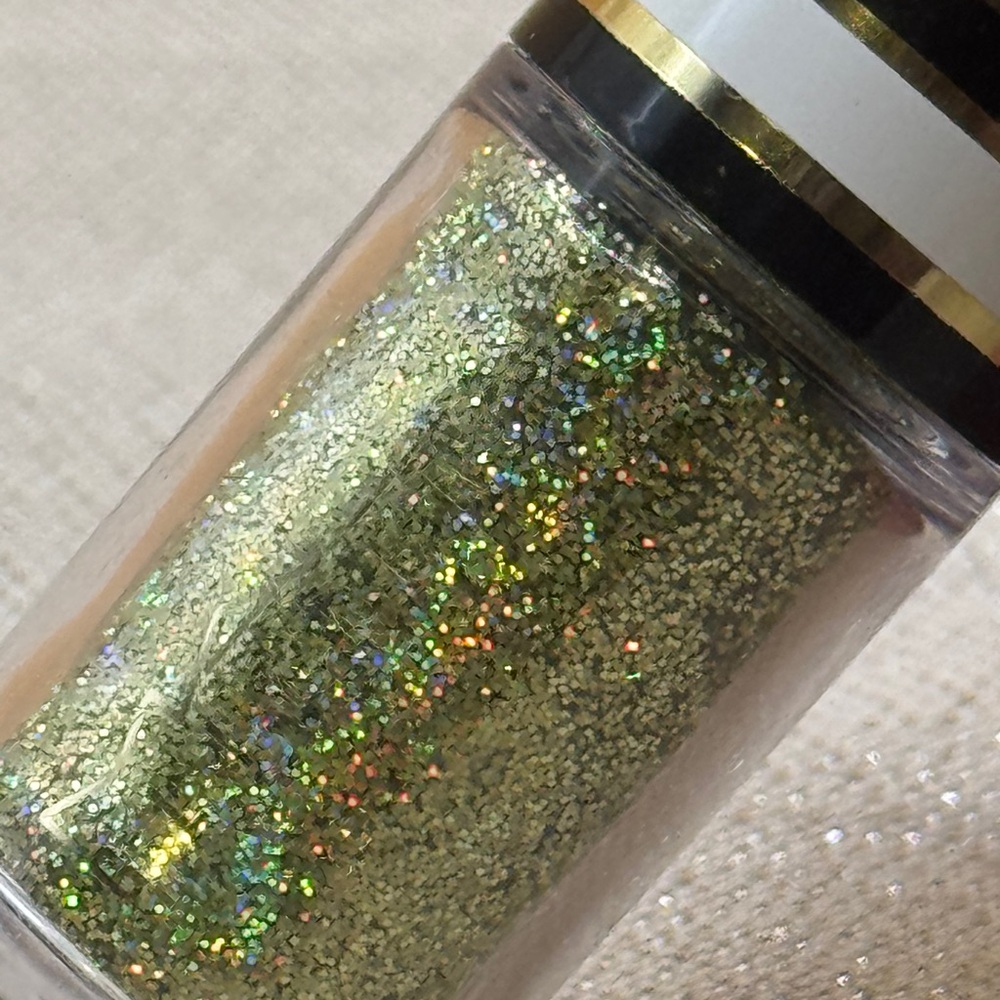 Mac glitter ‘3d gold’ glitter - Picture 4 of 8